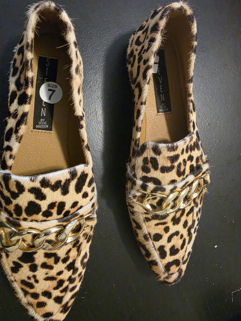 Steve Madden Leopard Print Faux-Fur Loafers with Gold Chain - Picture 2 of 3